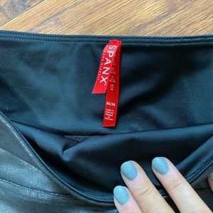 Spandex faux leather leggings